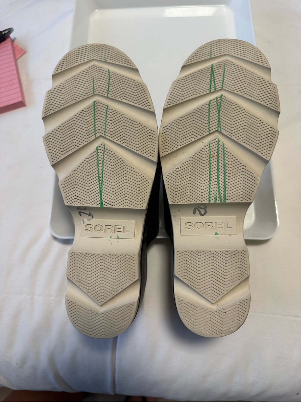 NWOT-Sorel Black leather Slide Platform Sandals lug sole. 6.5 - Picture 7 of 7